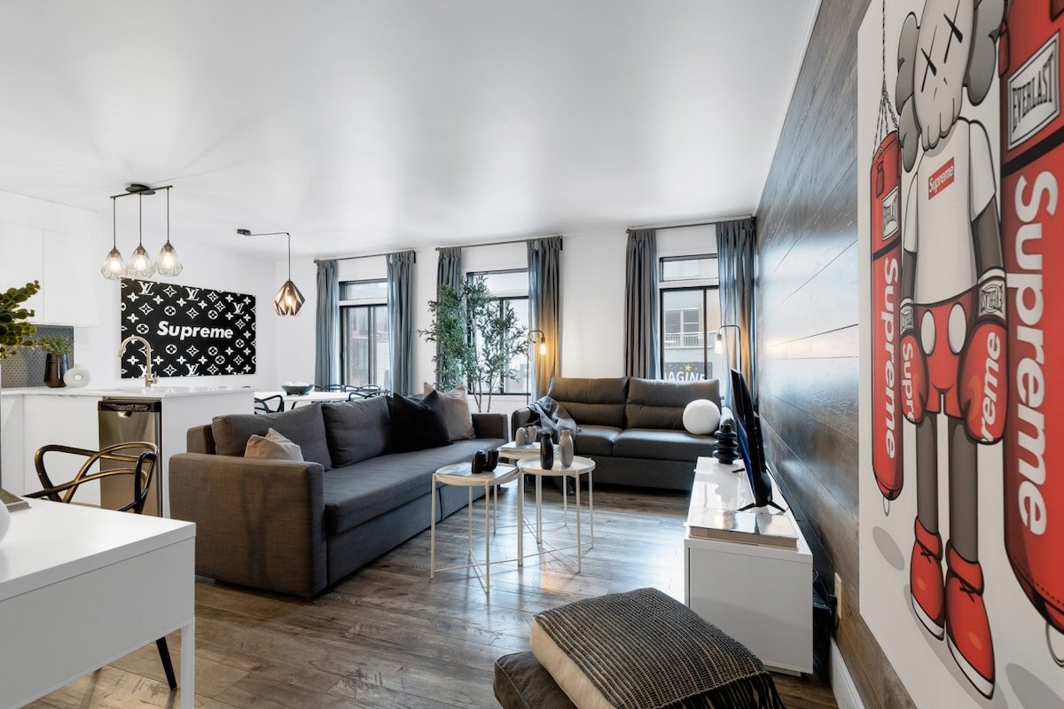 LiV MTL Urban-2 Spacious 2BR Deluxe Downtown MTL gallery image 2