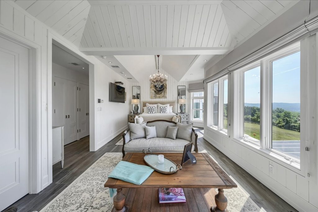 Upstate Retreat 1+Hr NYC ~ Pool, Padel & Sauna gallery image 3