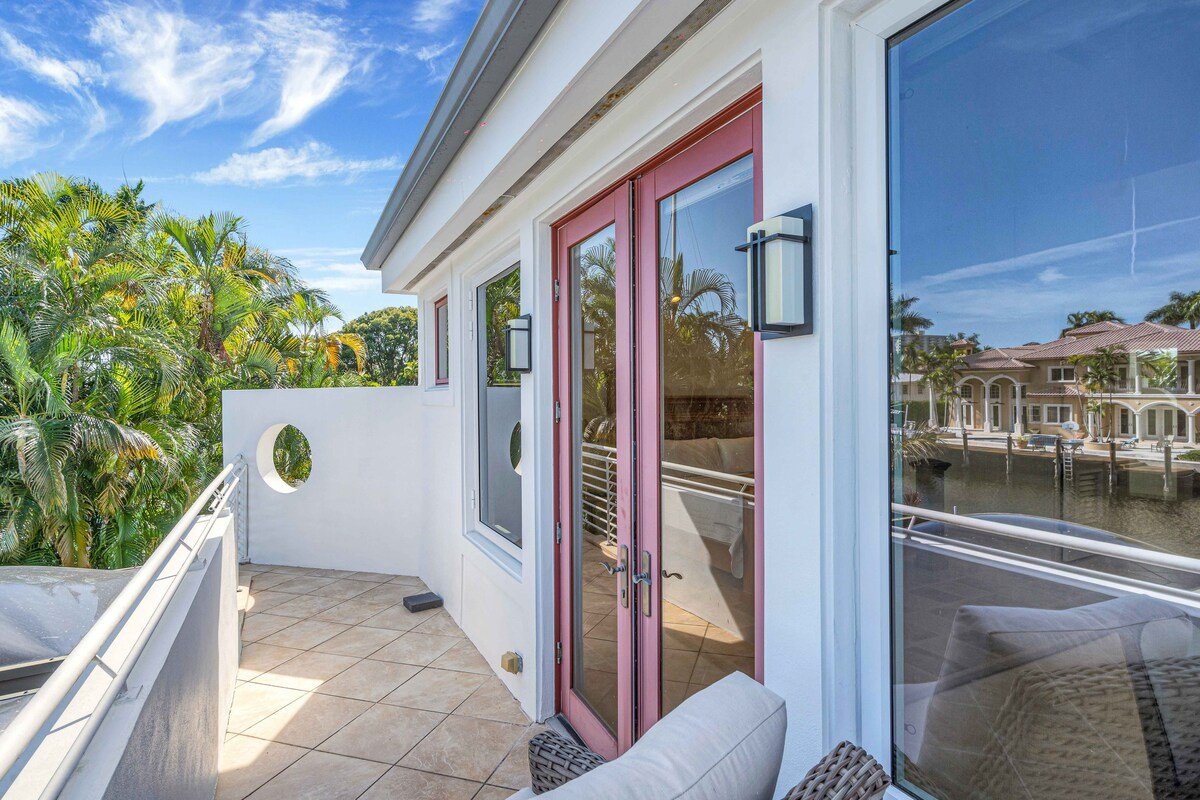 Architectural Masterpiece | Waterfront | Nurmi Key gallery image 5