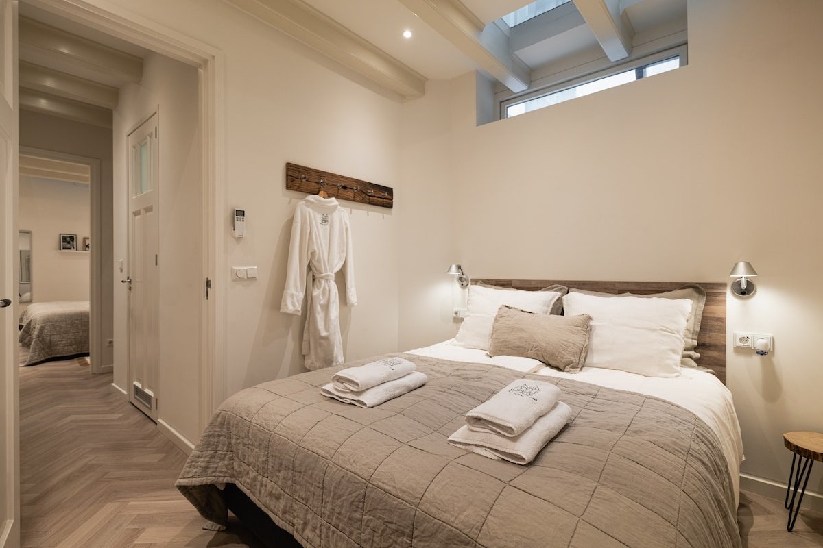 Leidse Square 5 star Luxury-apartment gallery image 5