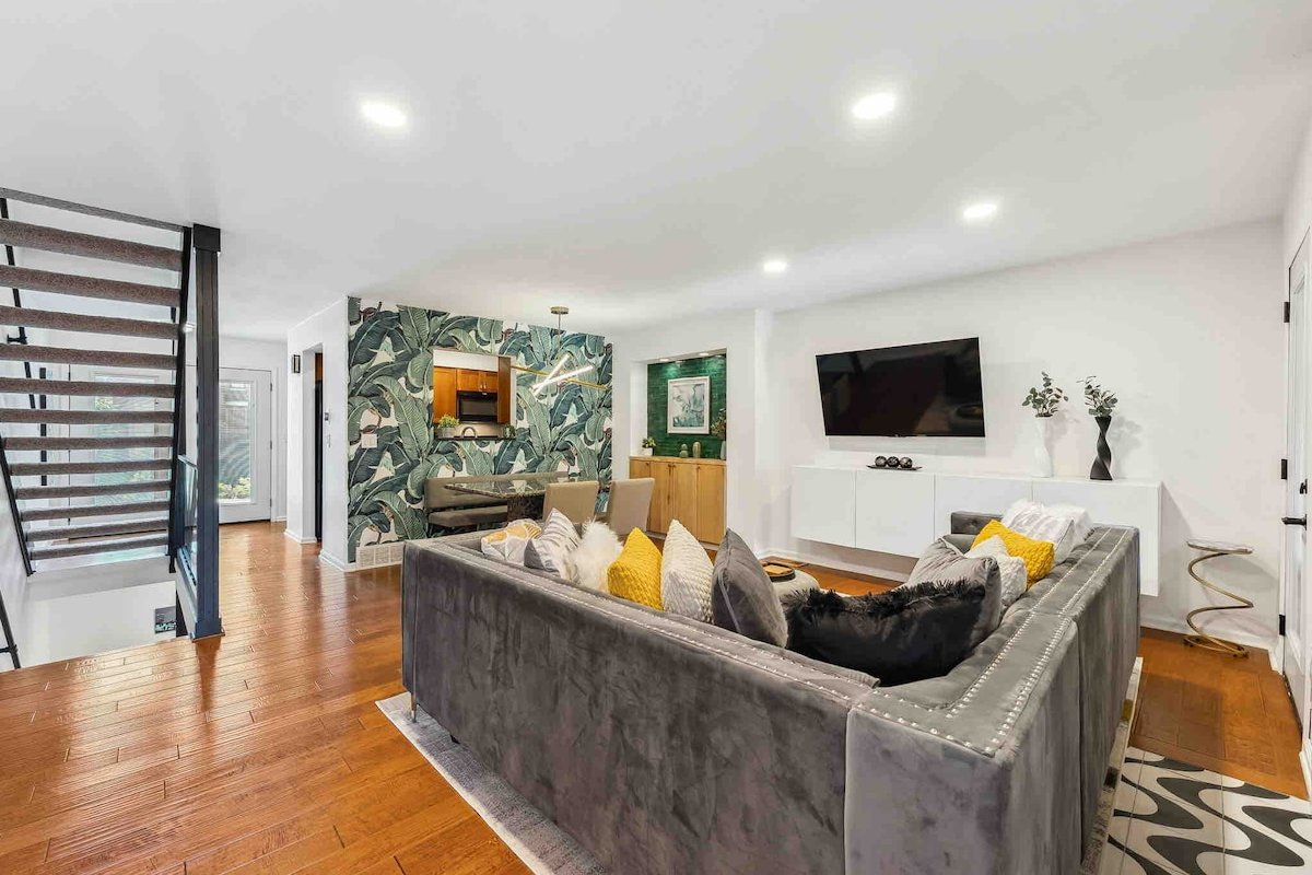 Luxury Living in Short North | Free Parking gallery image 2