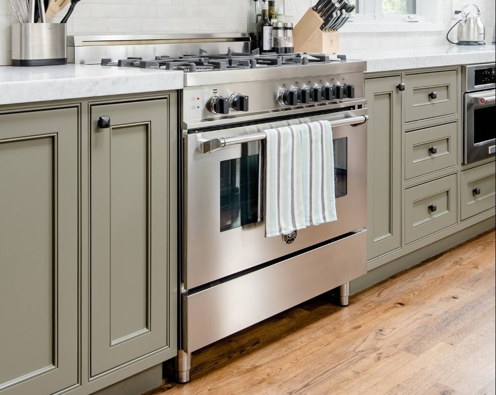 Exquisite luxury executive 2-suite cottage gallery image 5