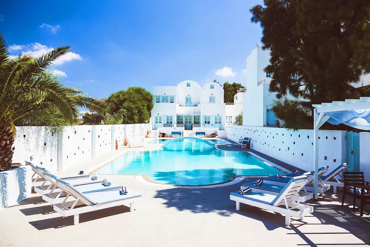 Aeolis Santorini Holiday House with Amazing Pool gallery image 3