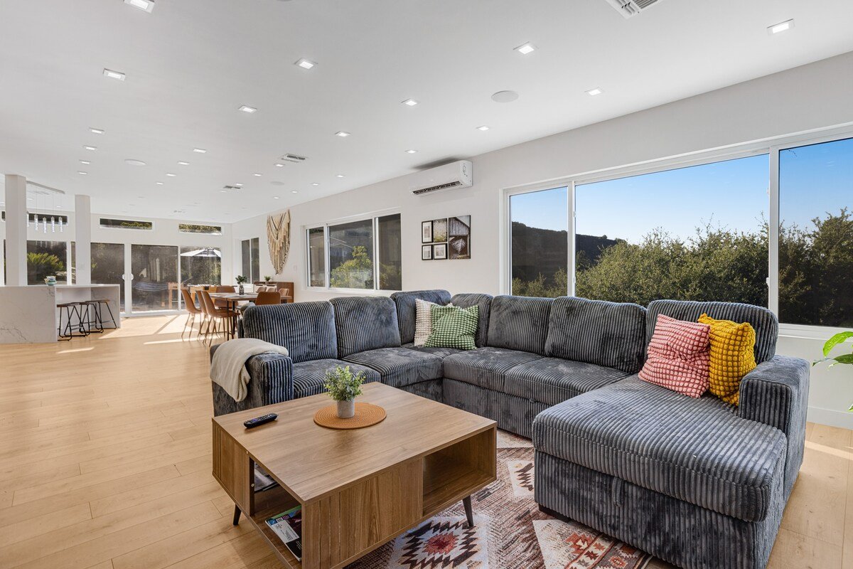 Scenic Hilltop Retreat + Pool + Mountain Views gallery image 3