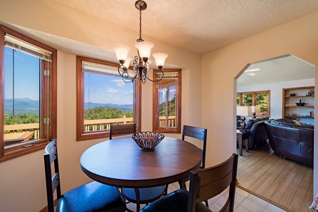 Mountain Views + Biltmore Pass | Pet-Friendly Gem gallery image 5