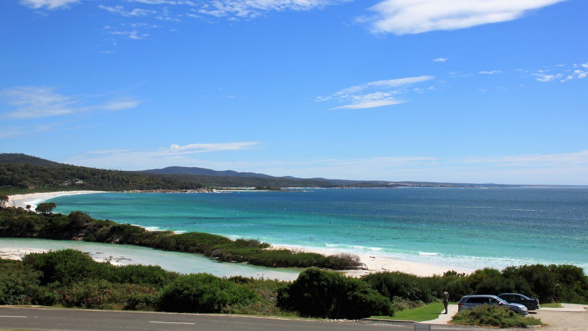 BEACHHOUSE BINALONG Ultimate luxury – Bay of Fires gallery image 3