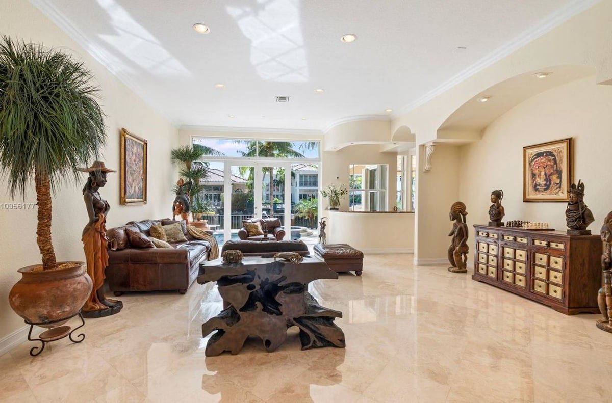 Villa AQUA with heated pool gallery image 3