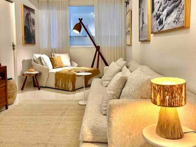 Ap. novo Leblon, portaria 24h, seguro, 100m.metrô.