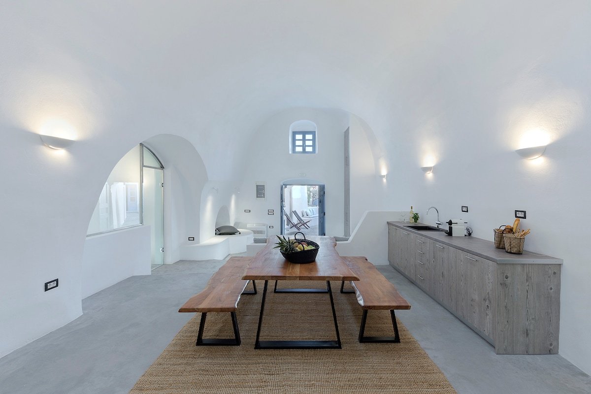 Alluvial Santorini Suites gallery image 3