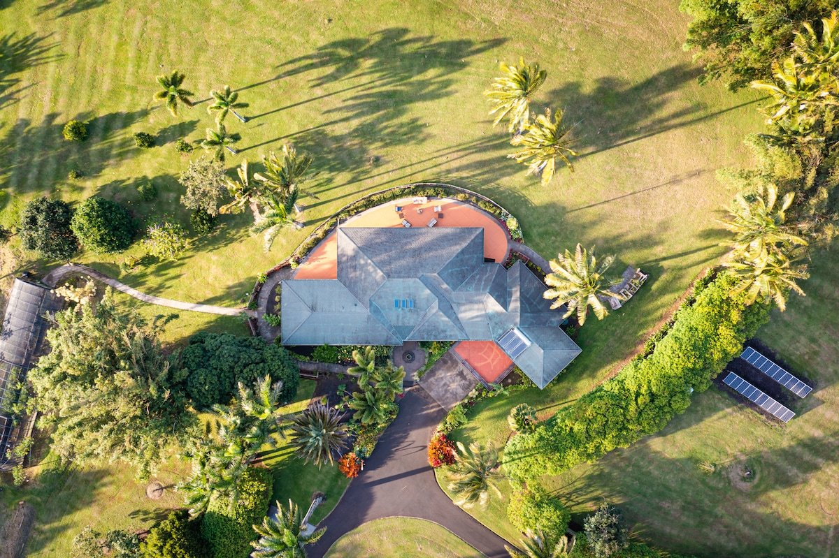 23 Acre Farm 8 Beds Spacious Home with Ocean Views gallery image 3