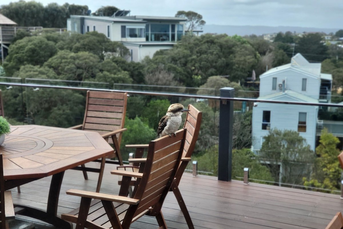 Alogara House, Modern, 6 bedrooms, hot tub & views gallery image 4