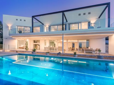 Propiedad de lujo, vistas al mar y piscina privada