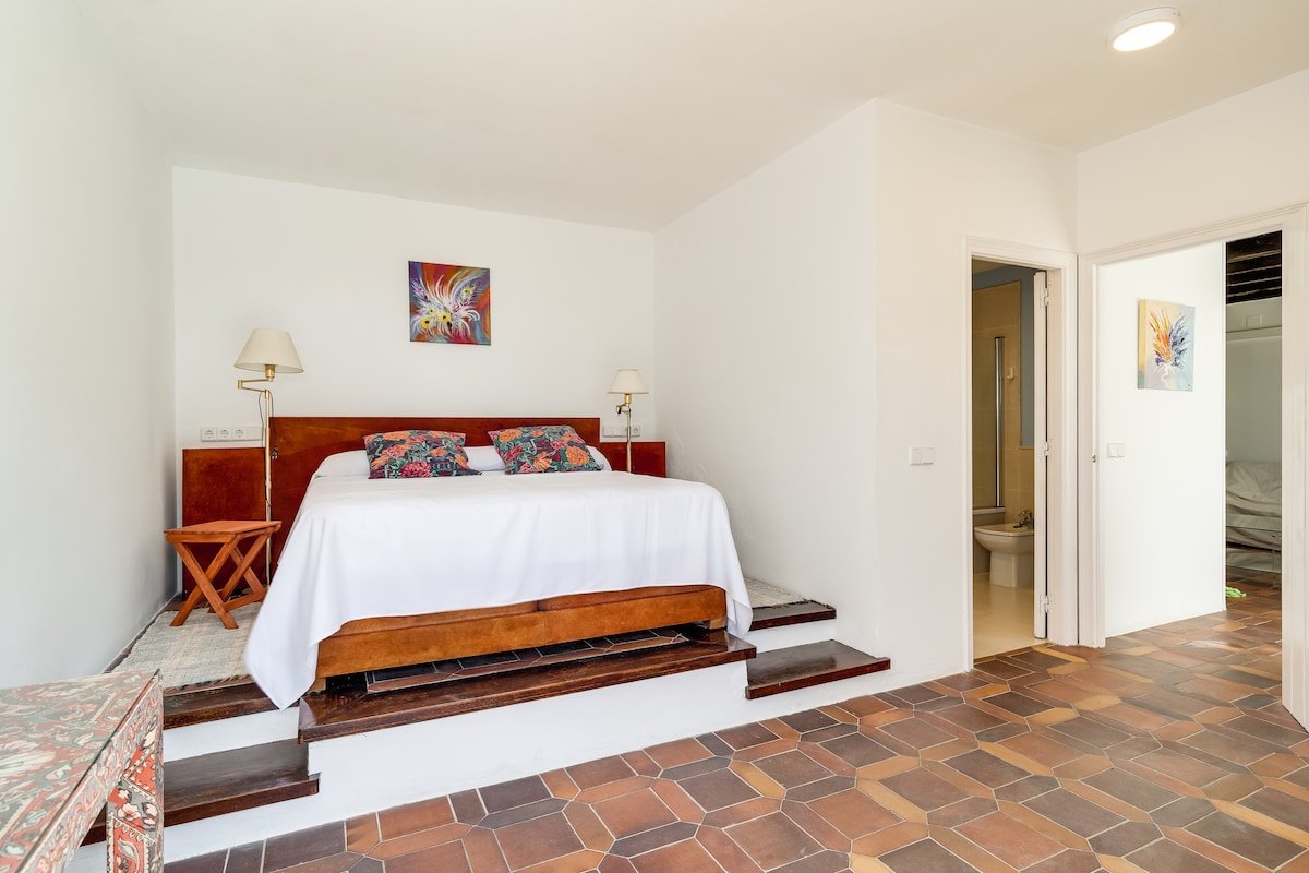 Precioso chalet con piscina y magníficas vistas gallery image 4