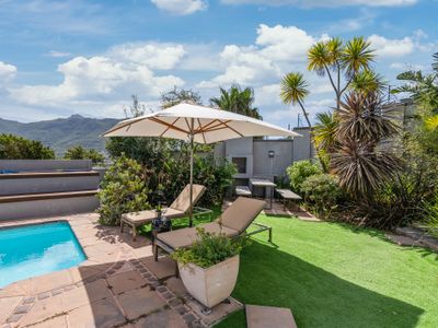 SunsetViews | Sea & Mountain View Retreat