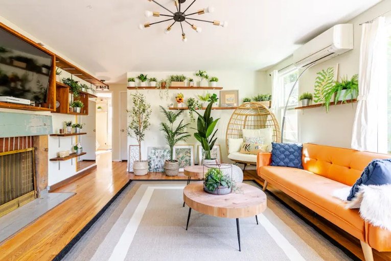 4B2B Home w/Private In-Law Suite gallery image 3