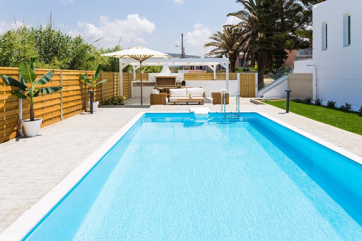 Mavi Beachfront Villa-Sea Breeze Escape by etouri gallery image 5