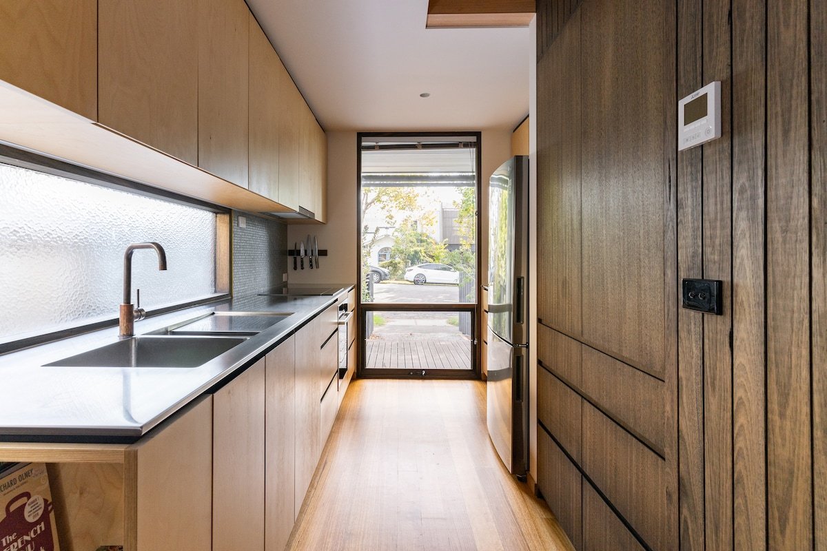 Designer eco home in quiet leafy bayside location gallery image 4