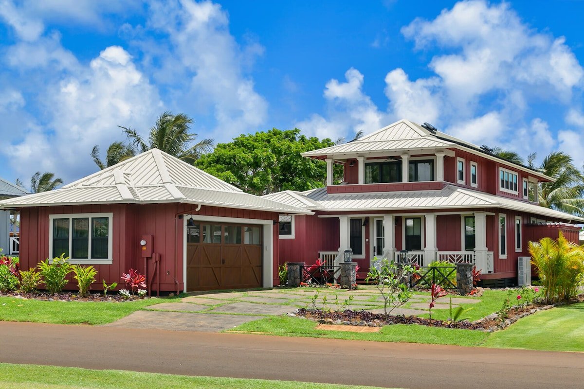 Custom 5 Bed Home with Pool and Spa gallery image 4