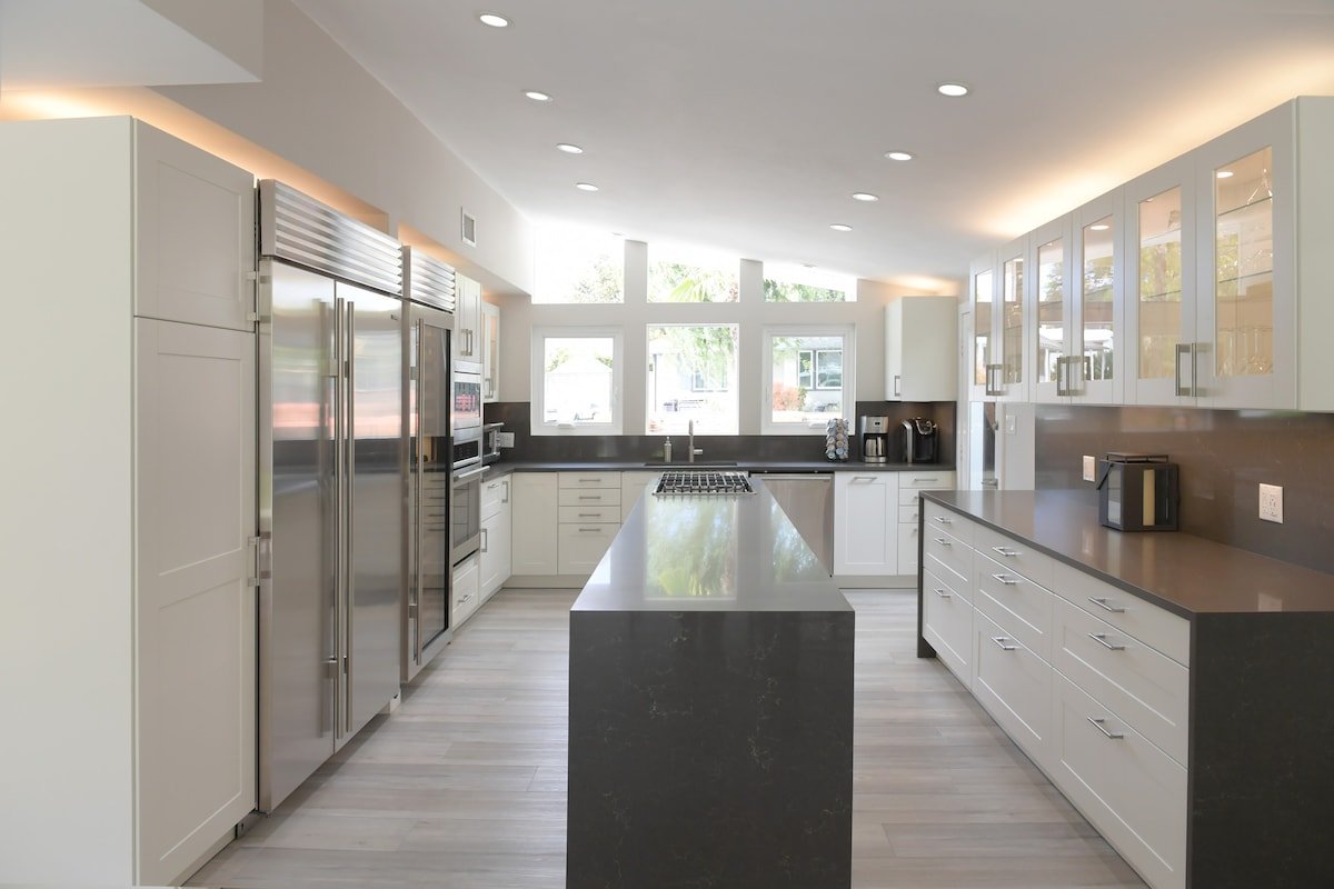 BEST Burbank Home & Area (30 Day Minimum Rental) gallery image 5