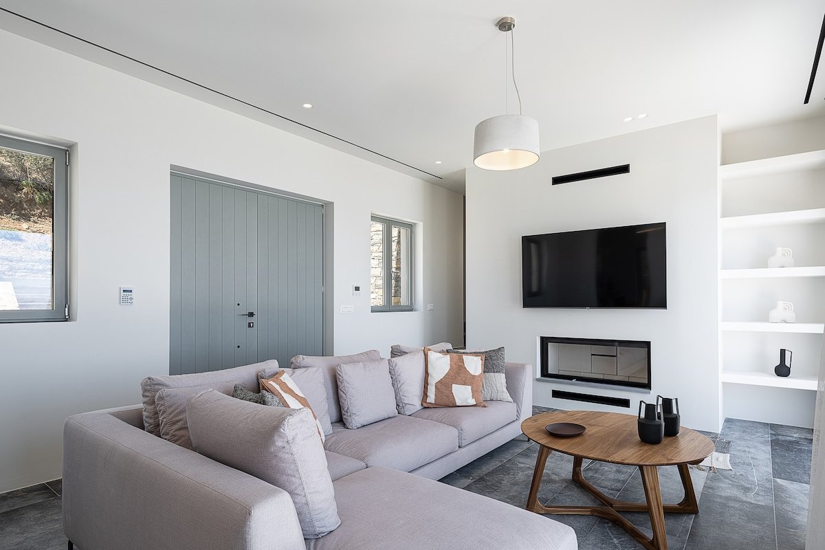 Villa Castellum with hammam and free heated pool gallery image 4