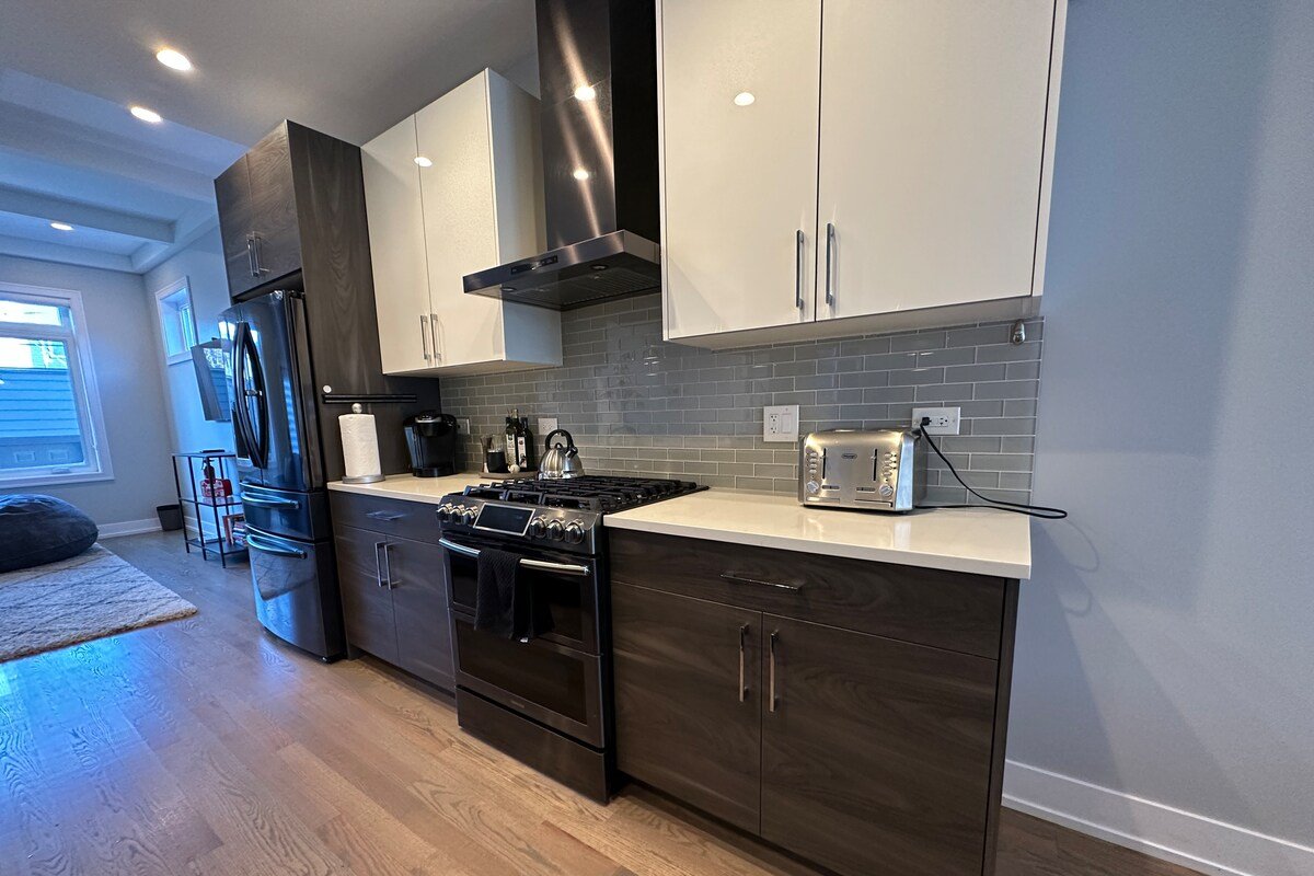 Modern SFH Near McCormick Place & Soldier Field gallery image 5