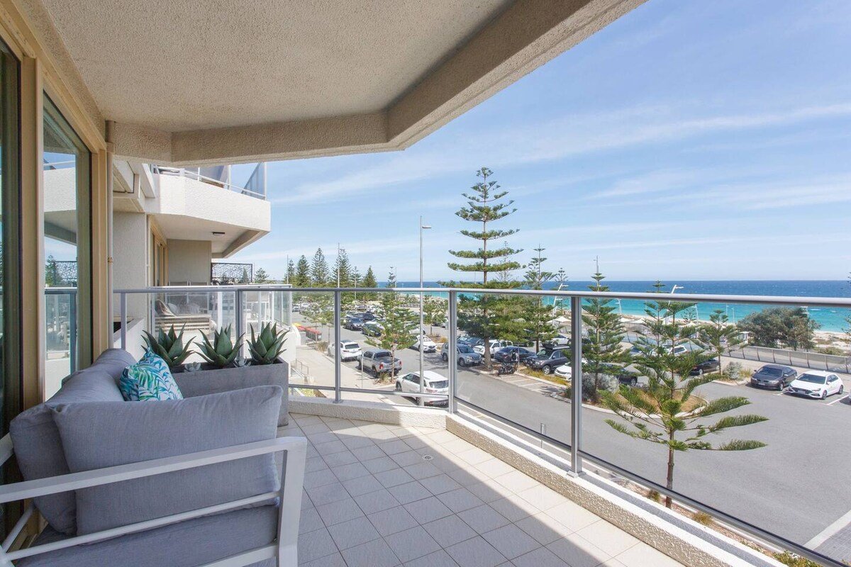 The Ultimate Beach Break gallery image 5