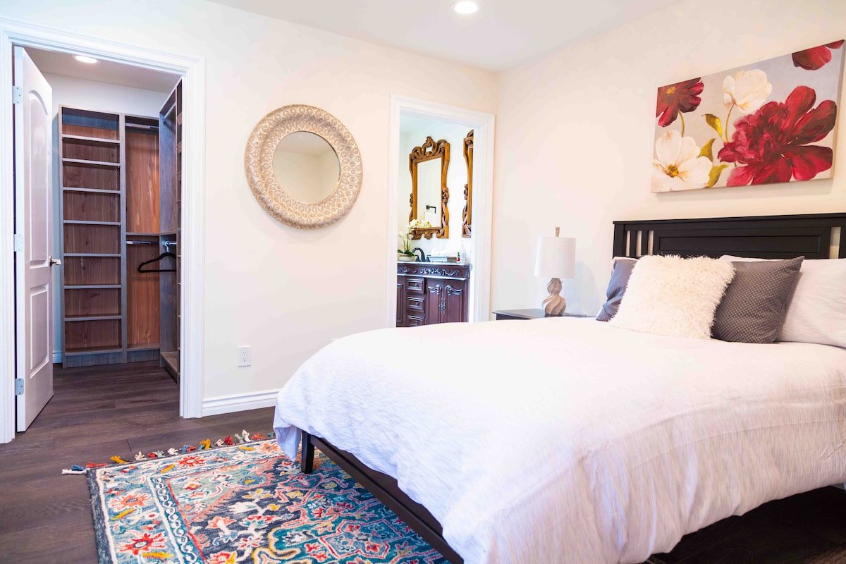 LUXURY 4 BDR HIGH-TECH HOUSE IN PERFECT LOCATION gallery image 3