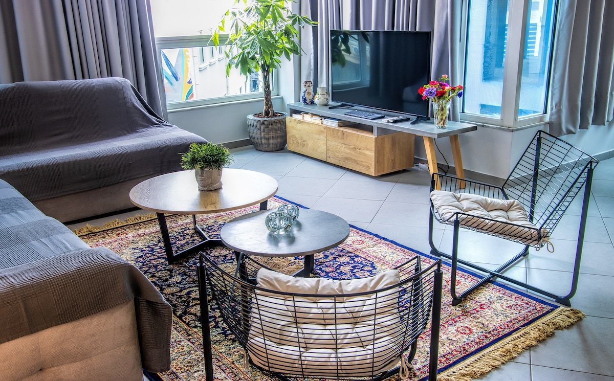 Chic New Apt with Acropolis View in Monastiraki gallery image 5