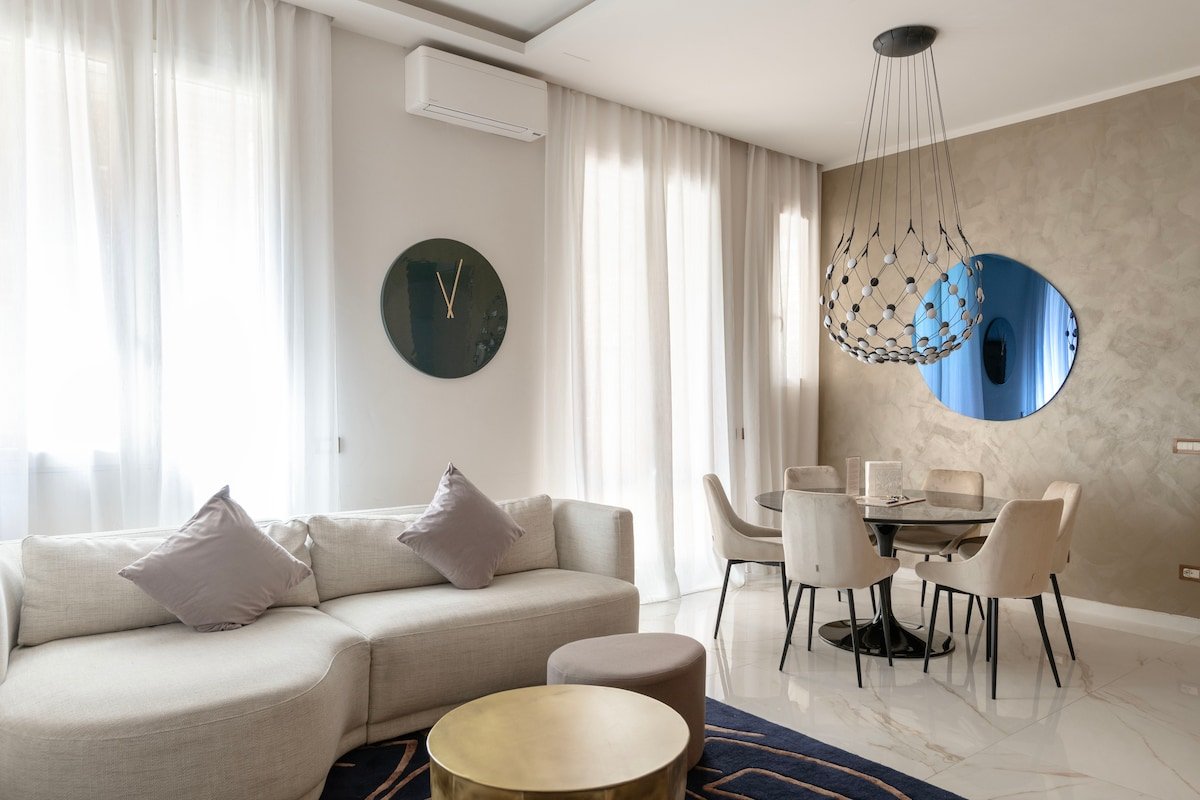 Chic & New 3 Bedroom Apartment – Close to Duomo gallery image 3