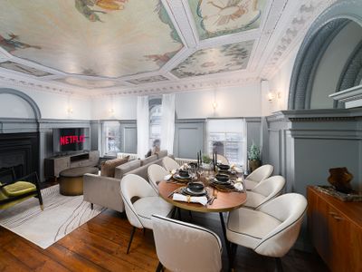 Trafalgar Square entire HOUSE 4 Bedrooms Lux