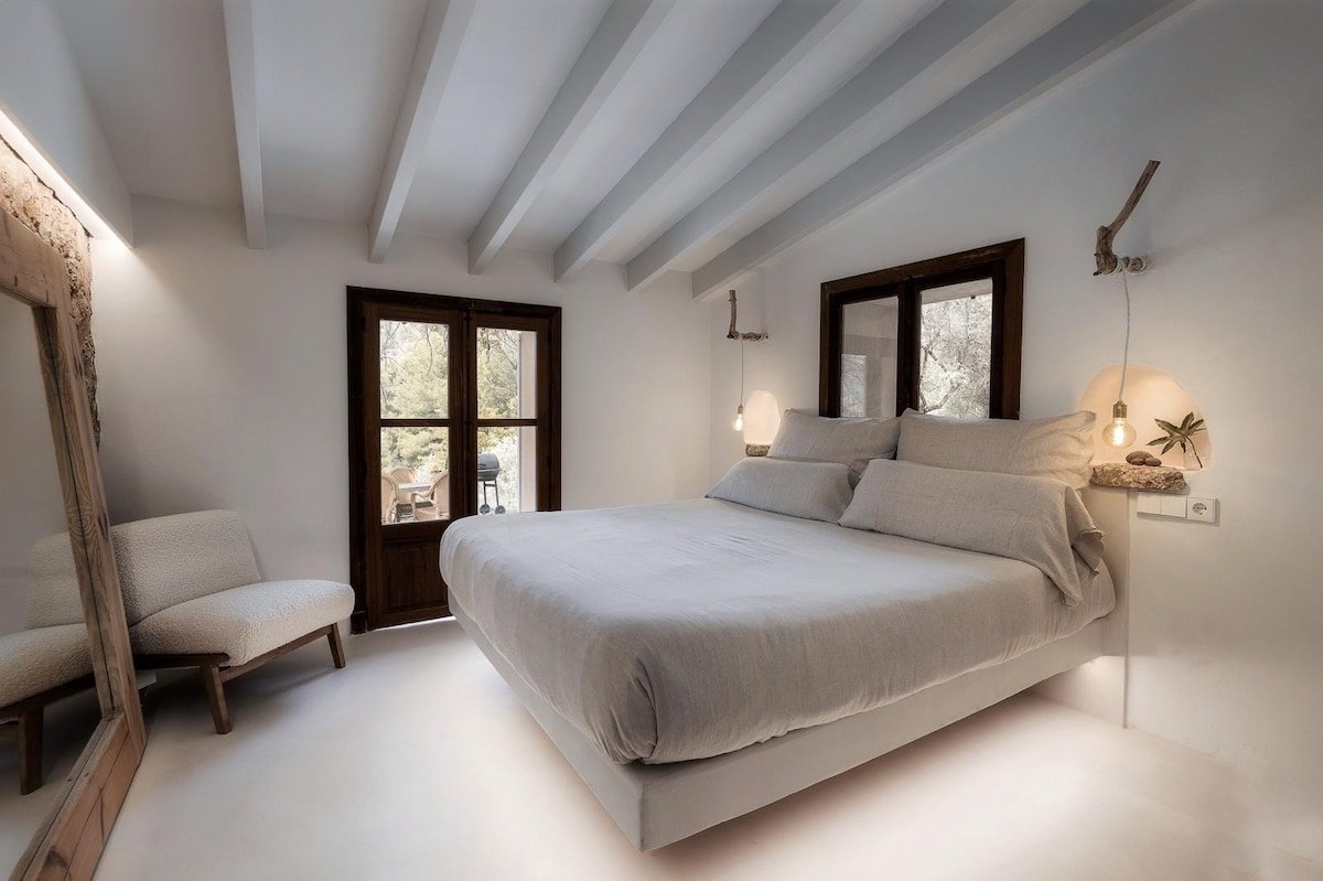 Preciosa casa de piedra, piscina privada y vistas. gallery image 3