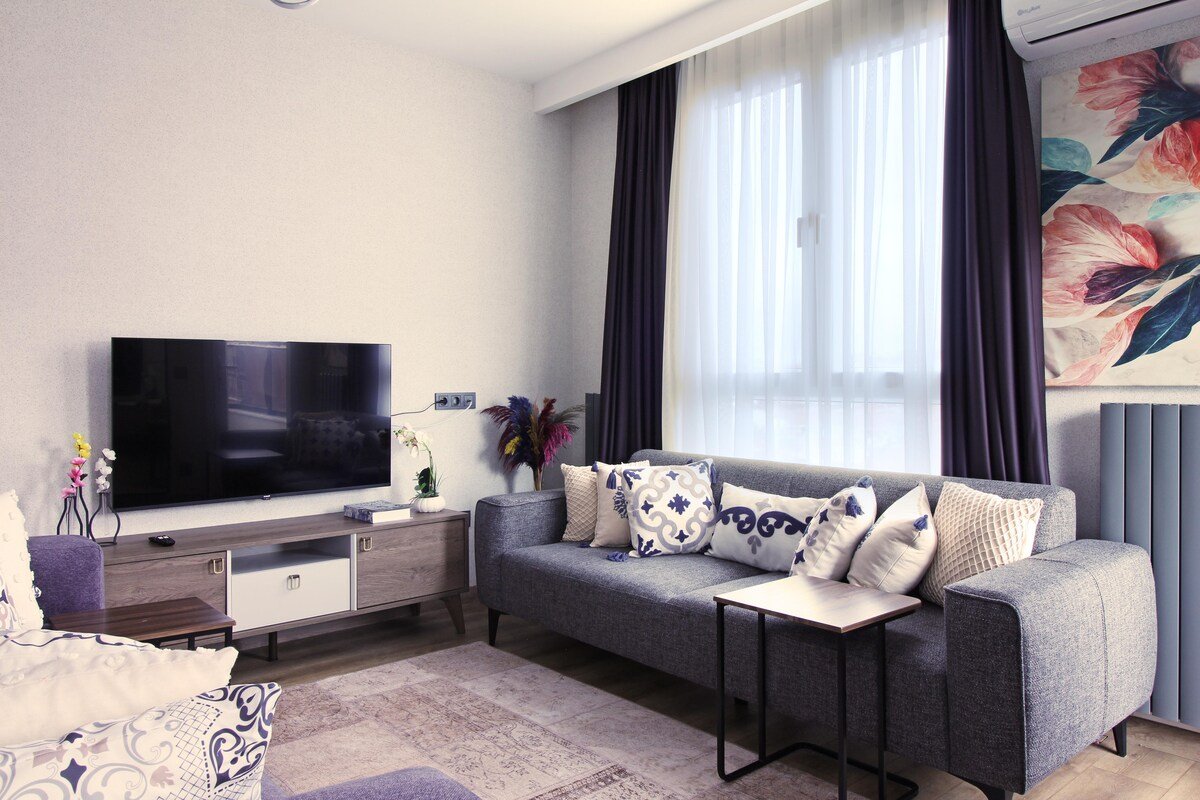 #9 Excellent 3BR Huge Flat in the Heart of Fatih gallery image 3