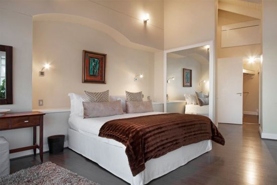Photo 3 of Beach Villa 1 accommodation in Camps Bay, Cape Town with 6 bedrooms and 5 bathrooms