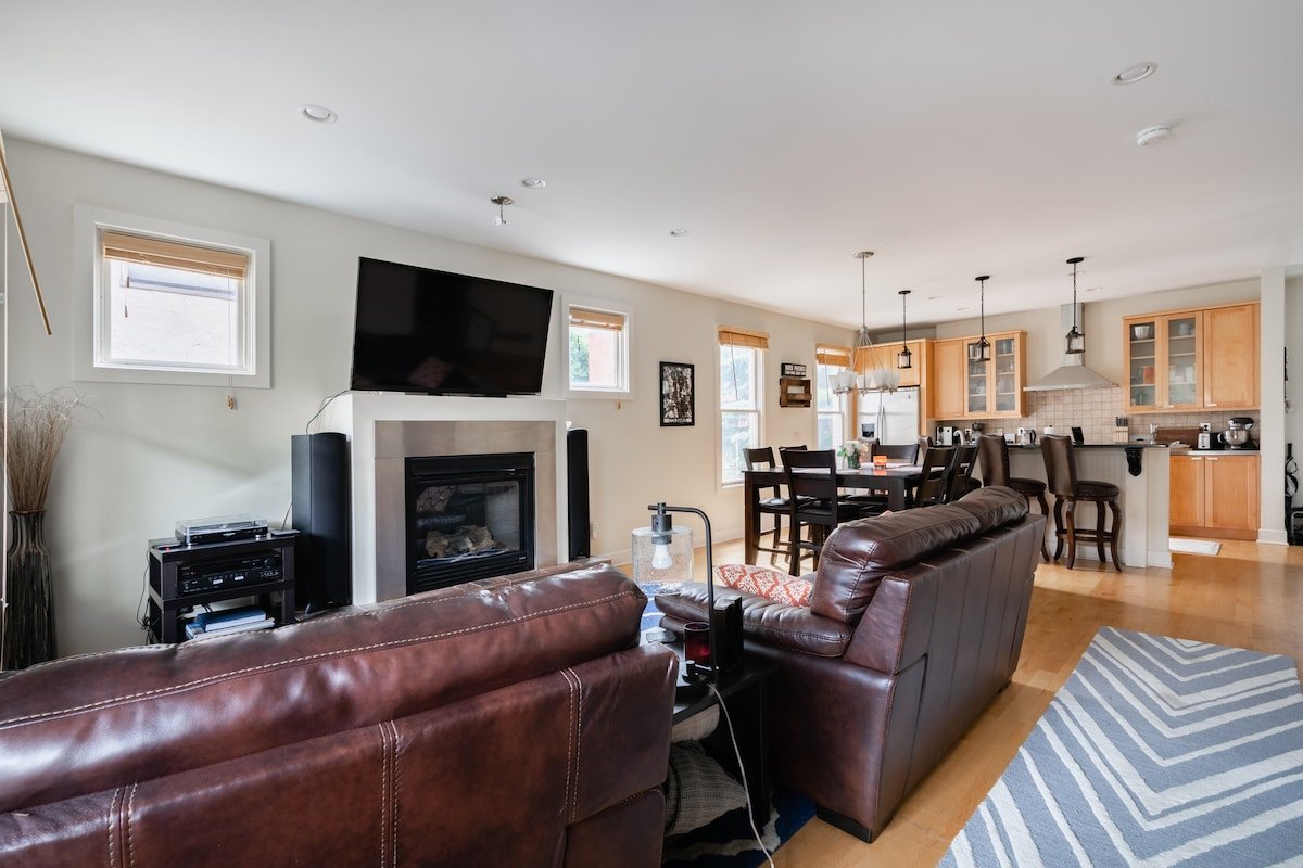 Short North/Central Italian Village Home gallery image 3