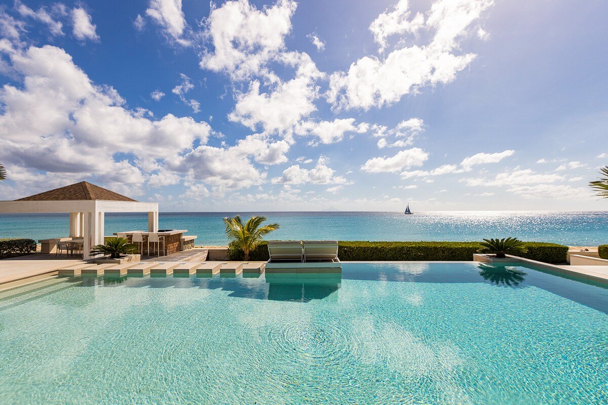 Turtle Nest (4 bedrooms) – Luxury beachfront villa gallery image 2