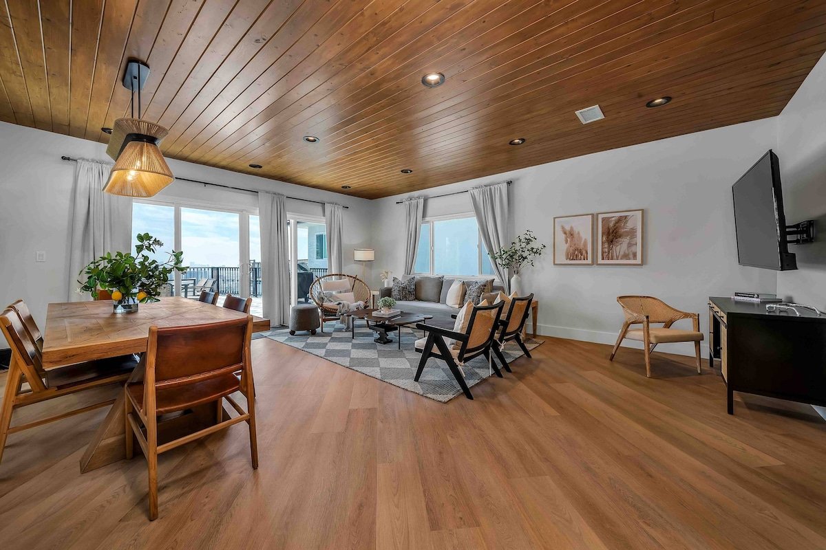 Voted Guest Favorite! Get Wow’d! Stellar Views gallery image 4