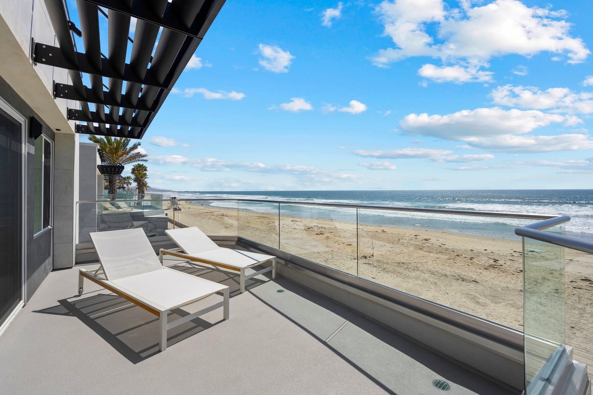 Bluewater Oceanfront 2 South | Mission Beach 4 BR