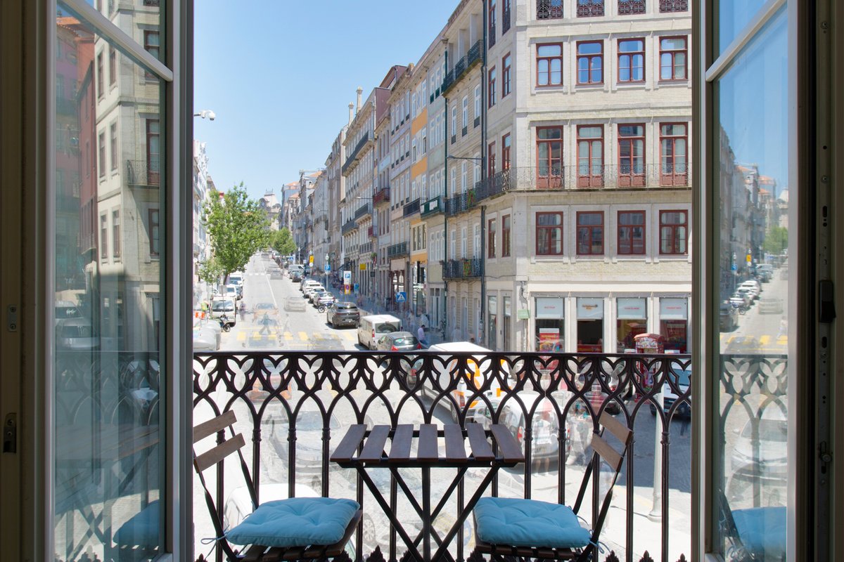 BOUTIQUE Rentals-Toledo’s One &Only Apt in RIBEIRA