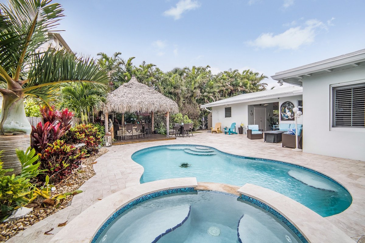 Island Oasis Home in Deerfield Beach gallery image 2