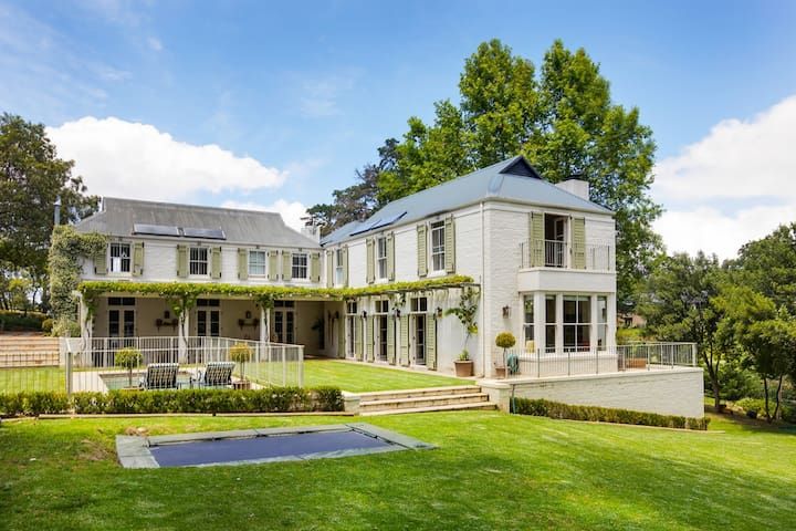 Villa Woods featured image