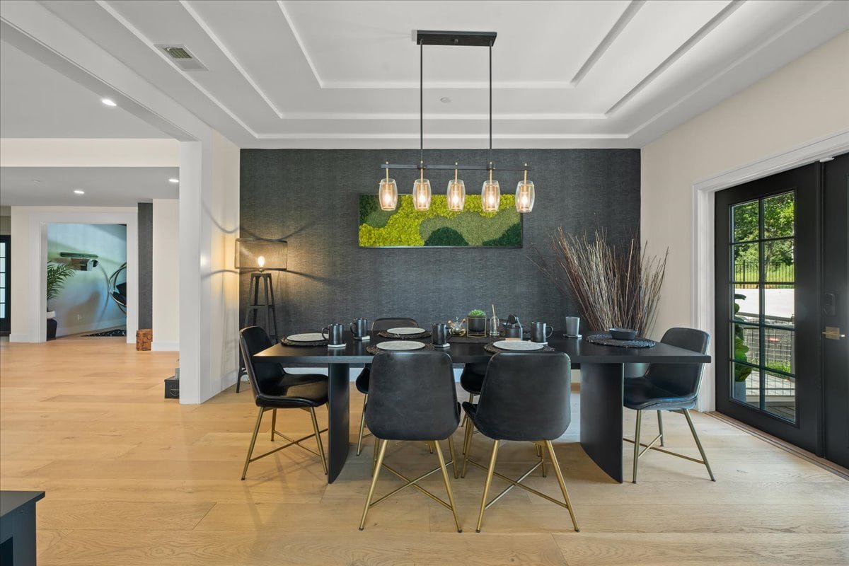 Oakland Hills Farmhouse Stunner + Game Room + A/C gallery image 5