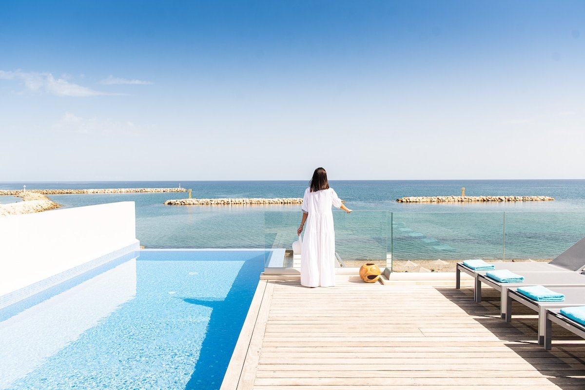 Celestine gallery image 3