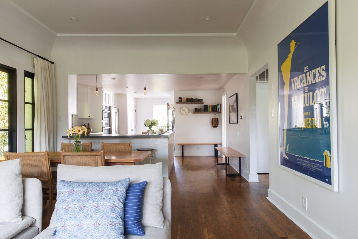 Venice Escape ~Private Outdoor Areas~ 2BD/2BATH gallery image 4