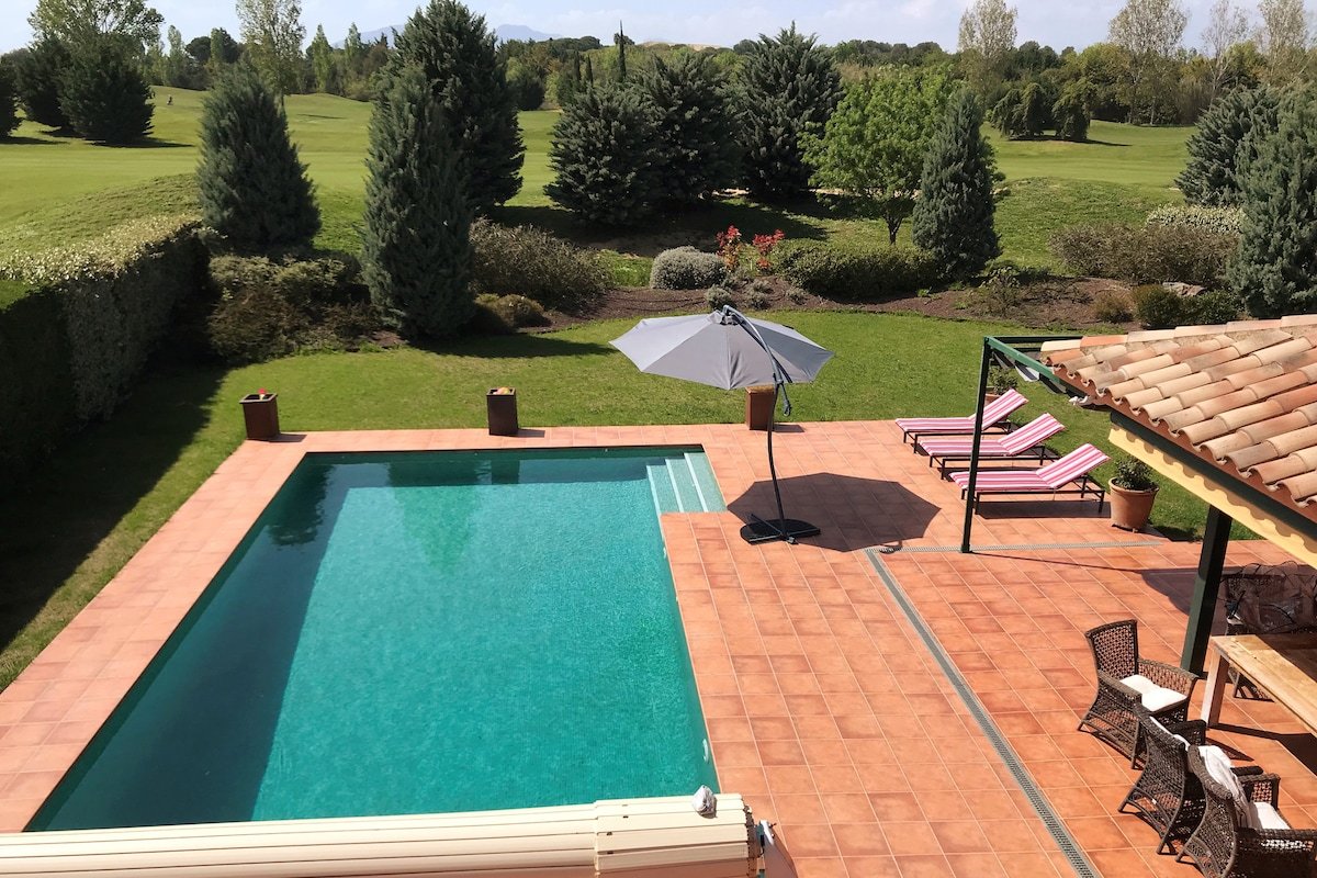 Villa 6 personnes Piscine privative et Vue Golf gallery image 2