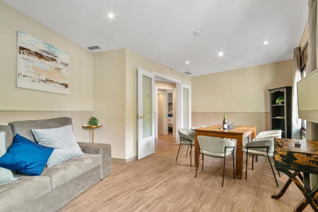 Classic Flat near Sagrada Familia / Shared terrace