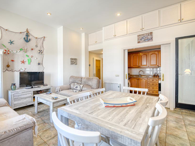 Apartamento en el centro con jardín y garaje