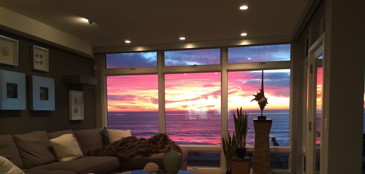 Oceanfront Ultra Luxury Condo gallery image 3