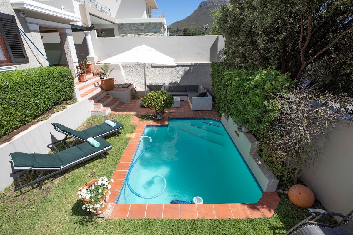 Luxury home in Oranjezicht by Steadfast Collection gallery image 4