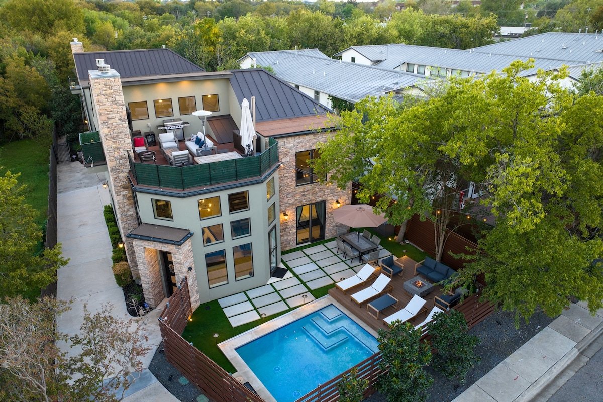 Modern House w Pool, Gym & DT View Rooftop gallery image 4