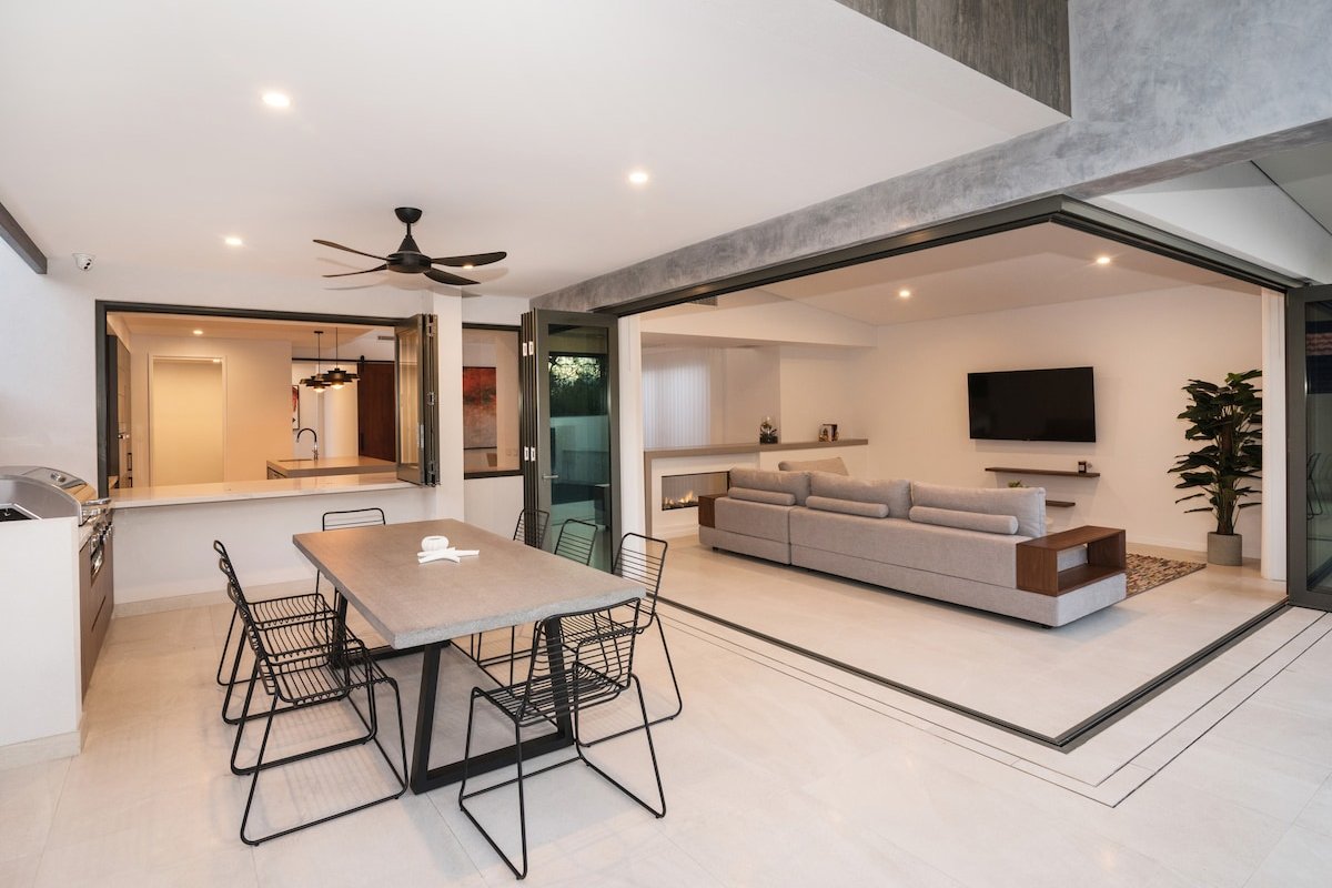 Marine Life—Coastal Retreat Near Busselton Jetty gallery image 2